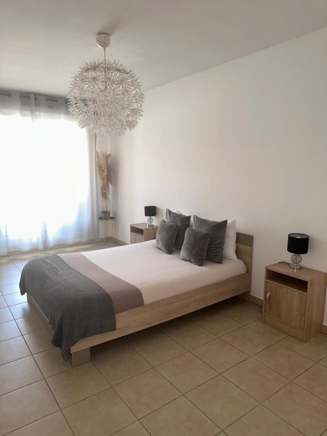 Superbe Appartement Tout Equipe Avec Parking. Марсель Экстерьер фото