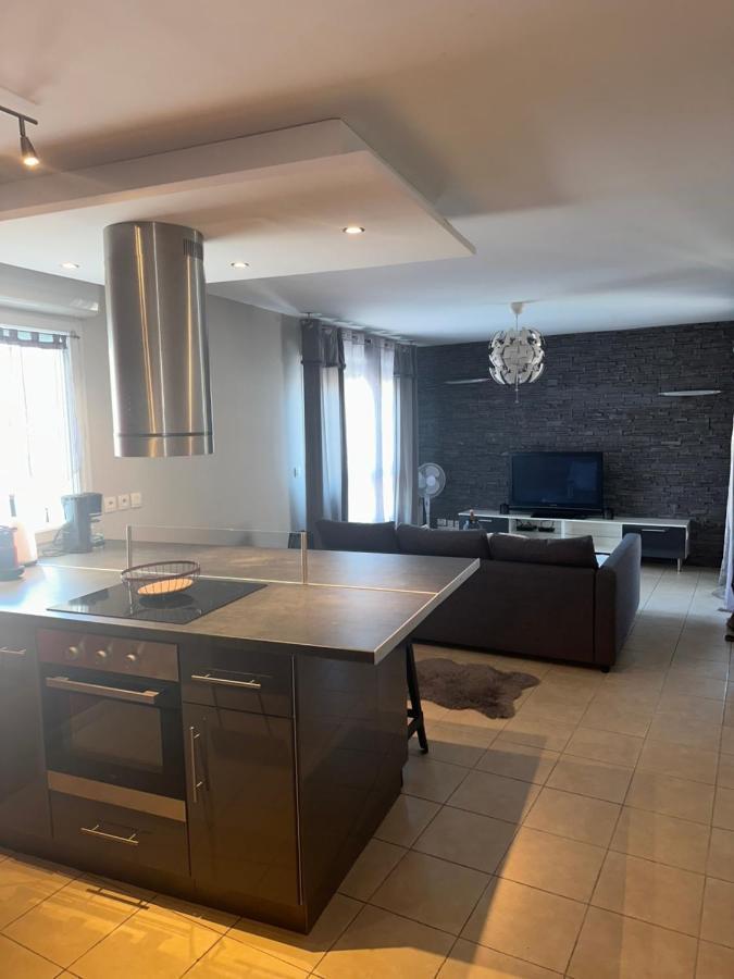 Superbe Appartement Tout Equipe Avec Parking. Марсель Экстерьер фото